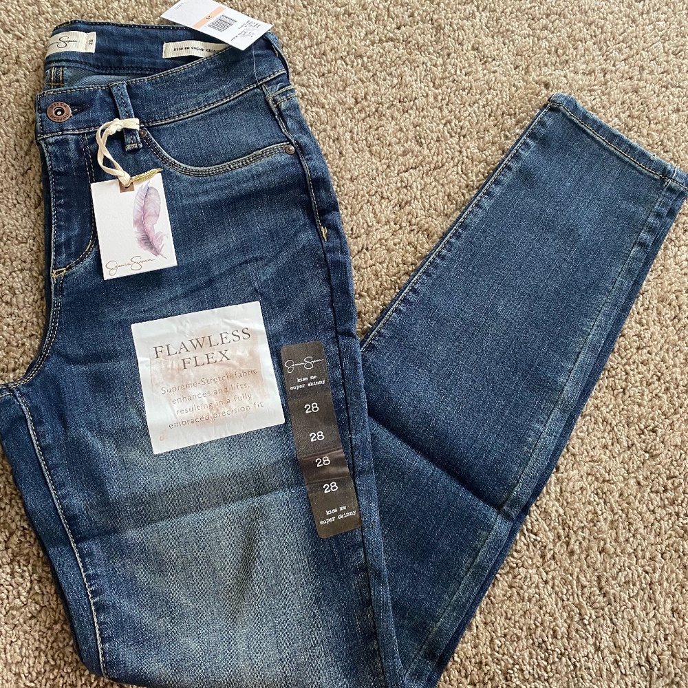 Jessica Simpson Kiss me Super skinny size 28